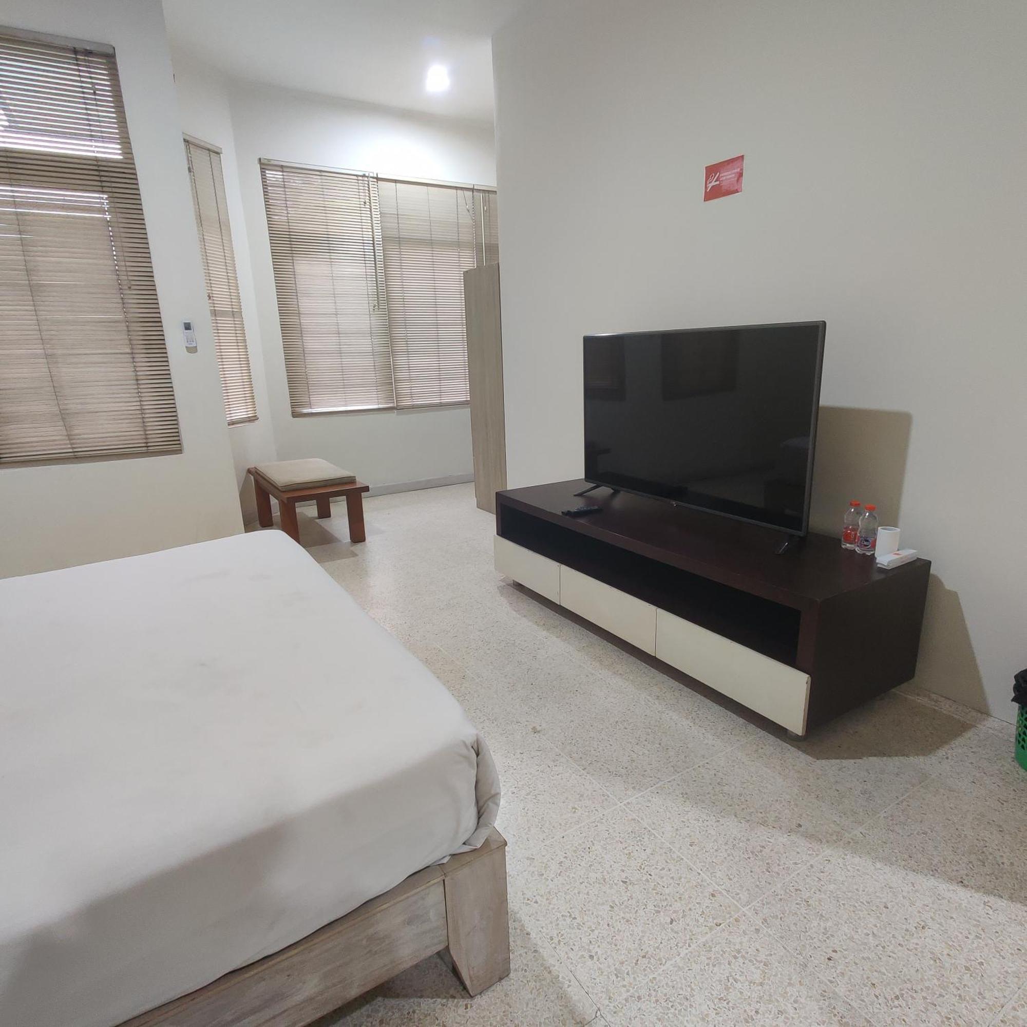 My Home By Flat06 Jakarta Buitenkant foto