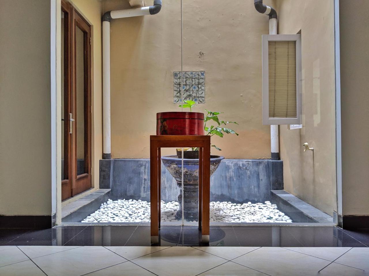 My Home By Flat06 Jakarta Buitenkant foto